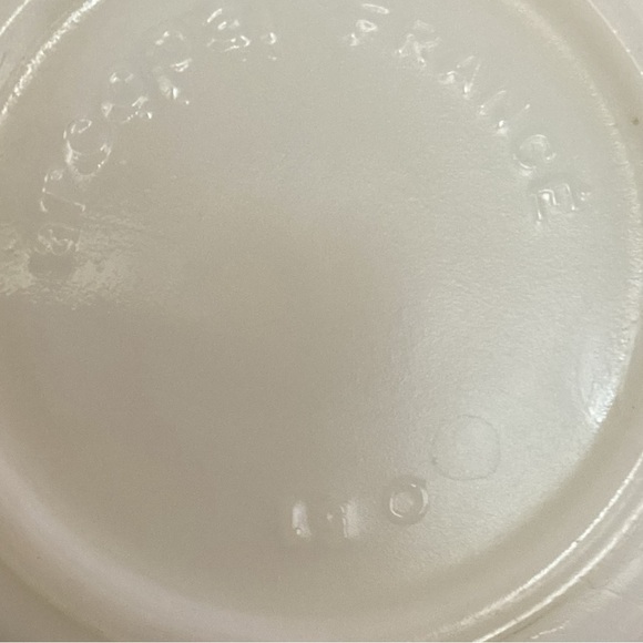 Vintage Arcopal Champetre France Floral Swirl Milk Glass Mugs. - Picture 2 of 5